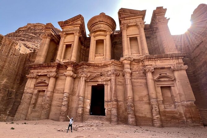 3 Days Petra and Wadi Rum Private Guided Tour - Arriving near Petra on the first evening
