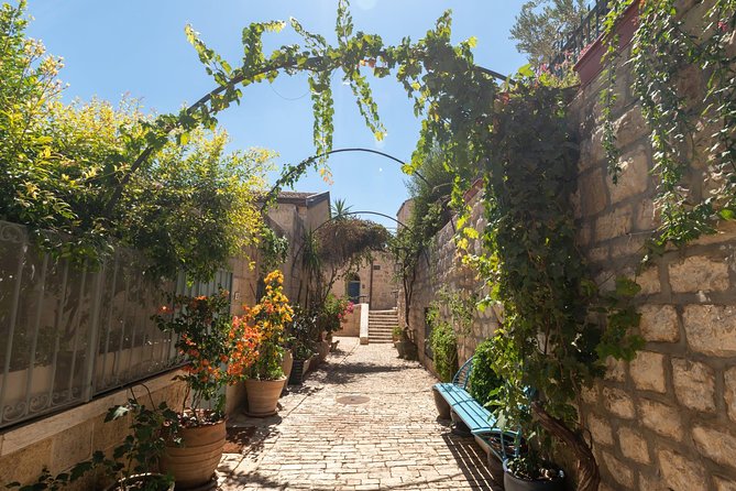 Best of Jerusalem Full-Day Tour from Jerusalem - The First Station option on Saturdays