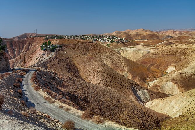Bethlehem, Jericho & Jordan River Tour from Jerusalem - Why the local guide arrangement matters