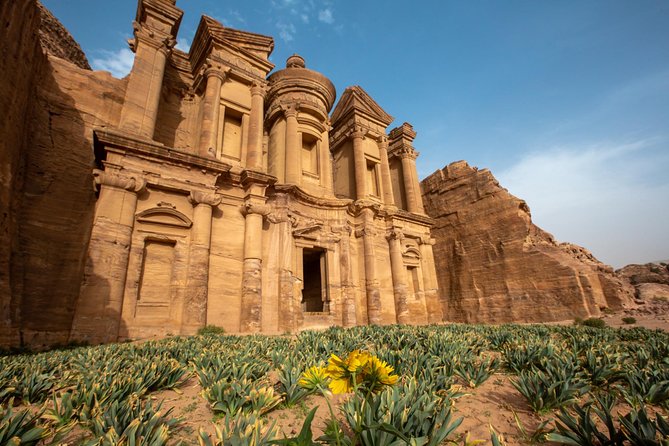 Day Tour to Petra from Eilat - The Jordanian transfer and mountain views