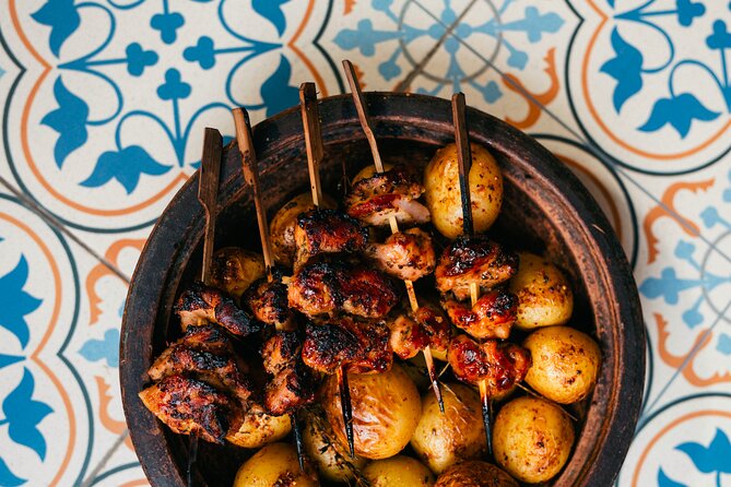Experience Shabbat With Dinner In Jerusalem - Friday night begins with the setting