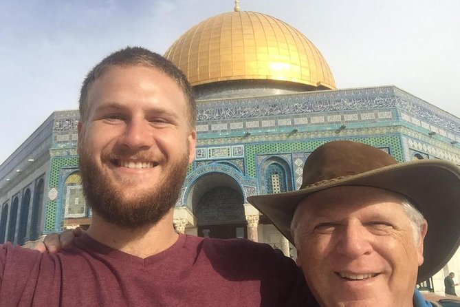 Explore Jerusalem's Old City - Via Dolorosa and Lunch at Lina