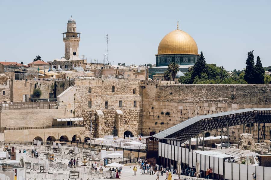 From Jerusalem: Old City & Dead Sea Full-Day Tour - Guides, languages, and group management