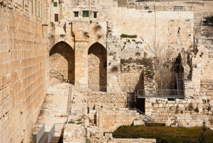 From Tel Aviv: City of David & Underground Jerusalem Tour - Mount Zion and the Traditional Tomb of David