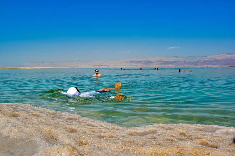 From Tel Aviv: Full-Day Dead Sea Relaxation Tour - What floating in the Dead Sea is really like