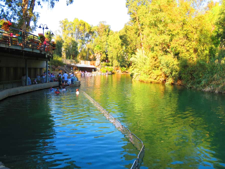 From Tel Aviv/Jerusalem: Galilee, Nazareth, Jordan River - The long bus ride is the main compromise