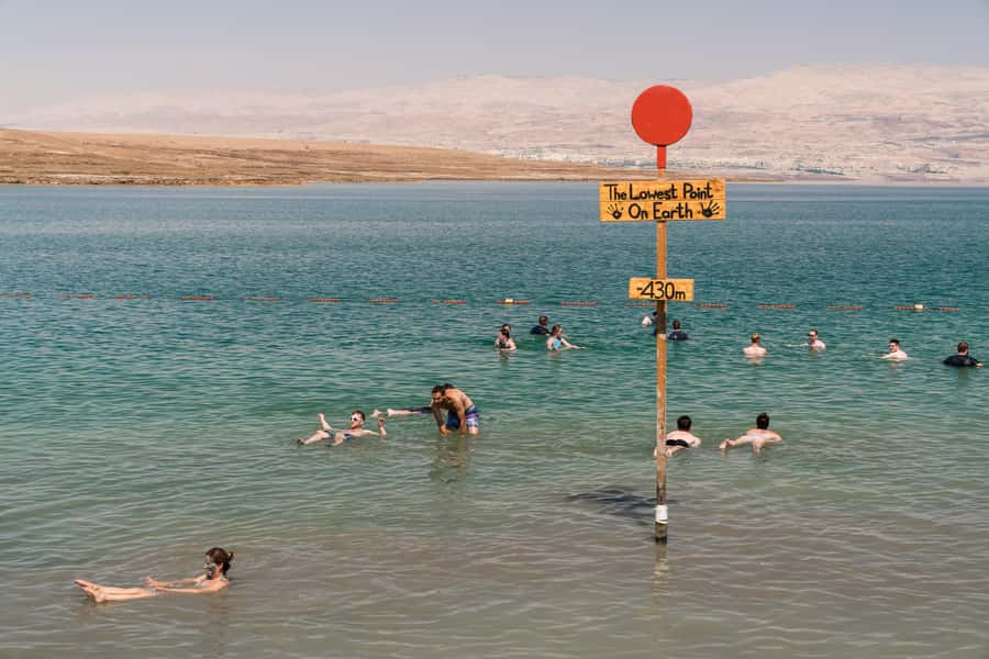 From Tel Aviv: Jerusalem Old City & Dead Sea Guided Day Tour - The Western Wall and the sacred center