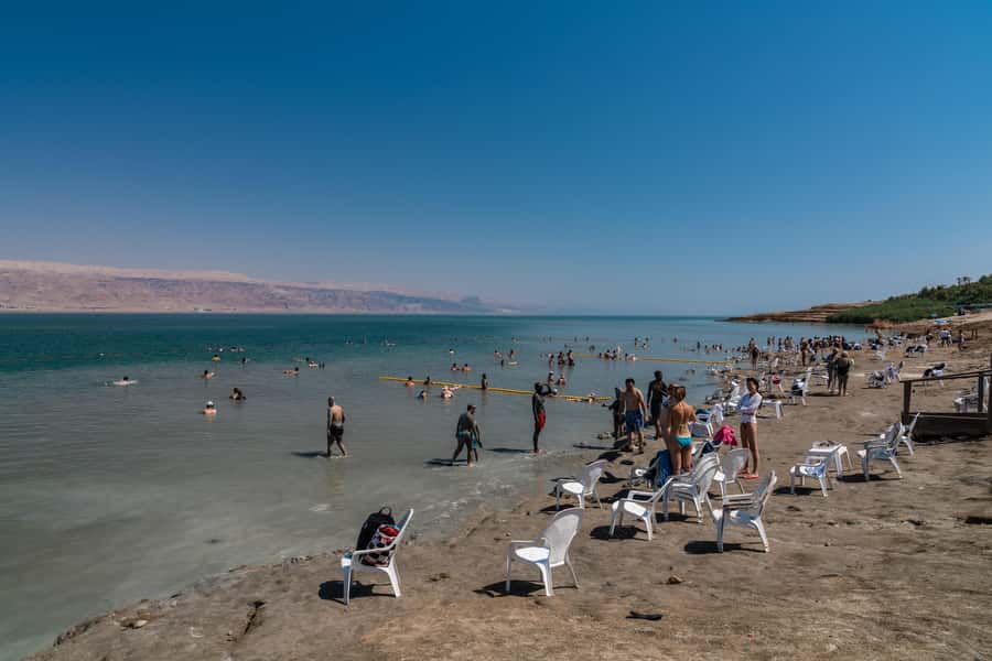 From Tel Aviv: Jerusalem Old City & Dead Sea Guided Day Tour - Lunch and the shop stop