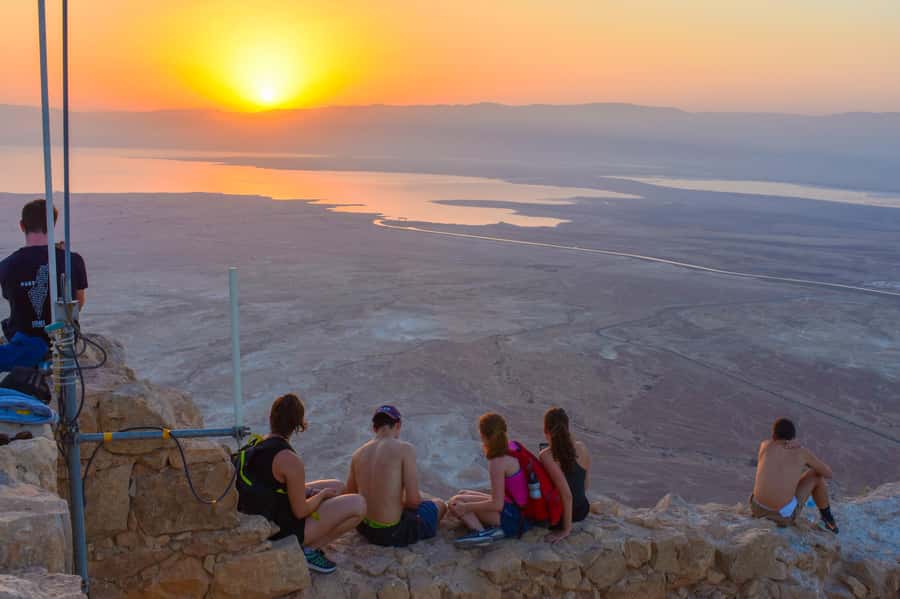 From Tel Aviv: Masada Sunrise, Ein Gedi and Dead Sea Tour - Ein Gedi, a green break in the desert