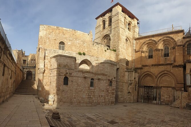 Full-Day Private and Guided Tour of the Jerusalem's Old City - Walking, transport, and the pace of the day