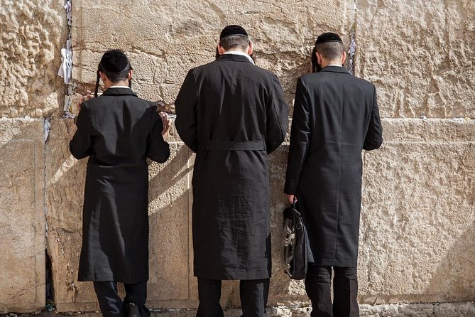 Groups and private tours to Israel and Joradn and other destinations. - Commentary, languages, and the human side of the service