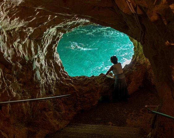 Highlights of Caesarea, Haifa, Acre and Rosh Hanikra Tour from Tel Aviv - Haifa and the 19 terraces of the Baha’i Gardens