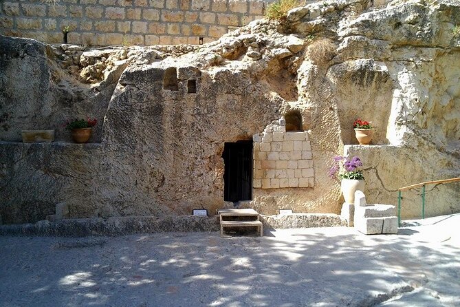 In The Footsteps of Jesus Day Tour - Dguide Self Guiding App - Gethsemane and the ancient olive trees