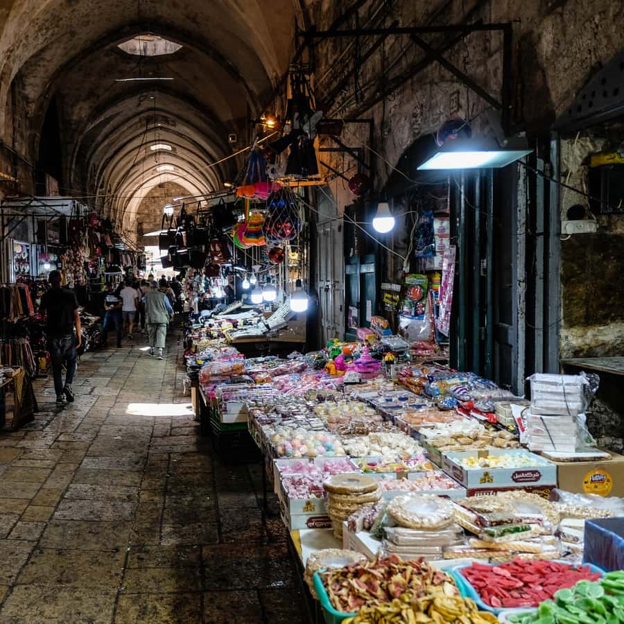 Jerusalem: 3–Hour Old City Tour in French - Hezekiah’s tunnel story and the power of biblical history