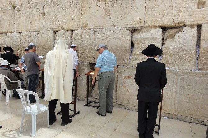 Jerusalem Heritage Private Tour - Walking through the Jewish Quarter