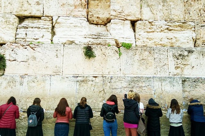 JERUSALEM private tour with ELAD VAZANA - Life in Israel & Palestine Then & Now - Lunch at Muristan Market
