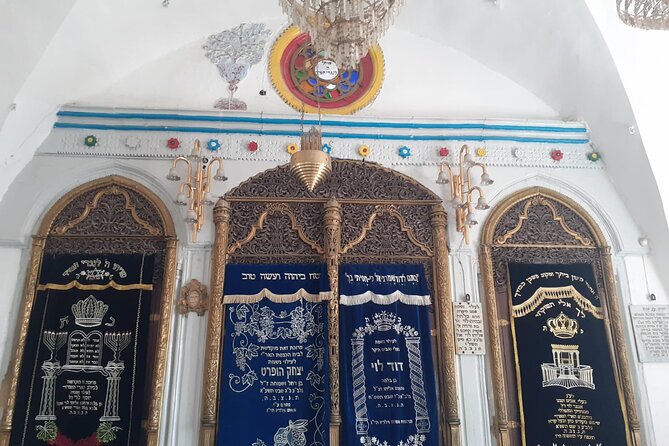 Kabbalah Heritage Walk - The historic synagogues and sacred sites