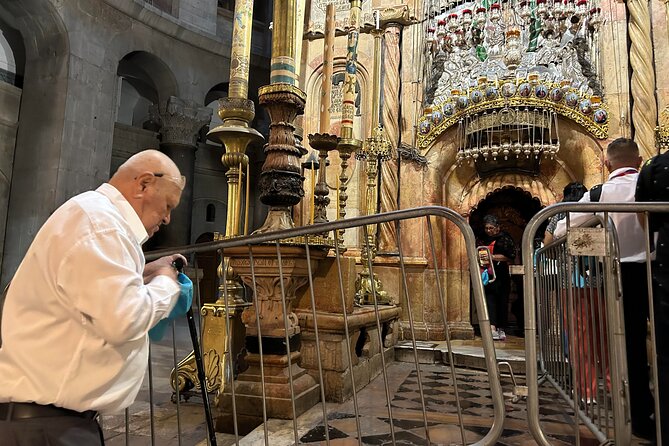 Private Full Day Tour to Bethlehem and Jerusalem From Tel Aviv - Church of the Holy Sepulchre and the Via Dolorosa