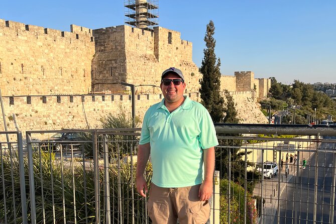 Private Guided Tour in old city Jerusalem - A food stop adds a welcome local angle
