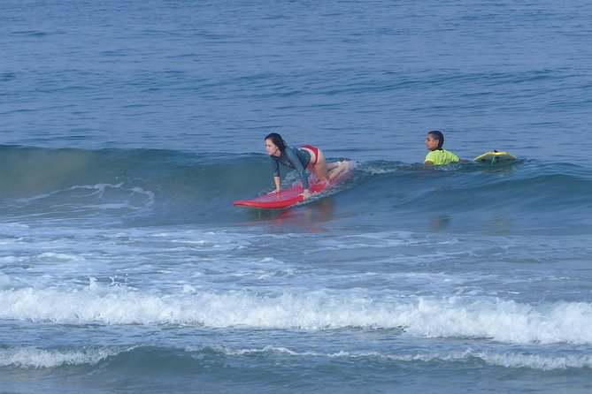 Professional Surfing lessons in the heart of Tel Aviv - Preparing your body and learning the pop-up