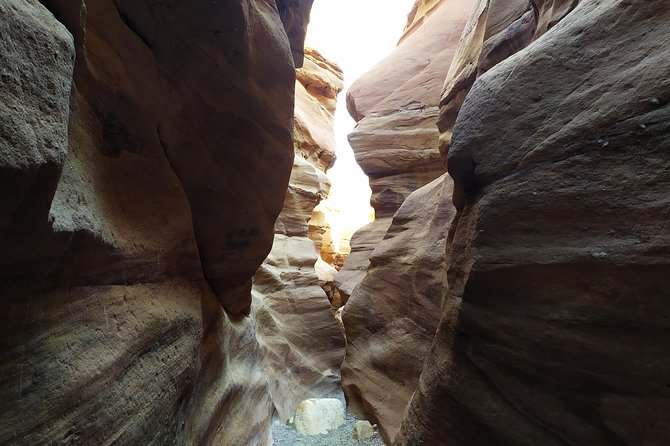 Red canyon jeep tour in Eilat - Red Canyon: a short hike with real adventure