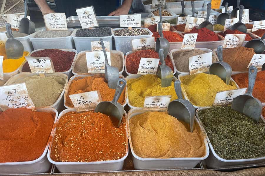 Tel Aviv: Carmel Market & Neighborhood Guided Walking Tour - Choosing the tasting option
