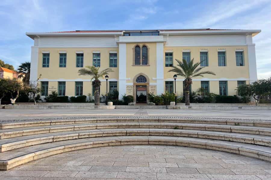 Tel Aviv: Neve Tzedek Cultural Walking Tour - Why Neve Tzedek makes a strong first walk