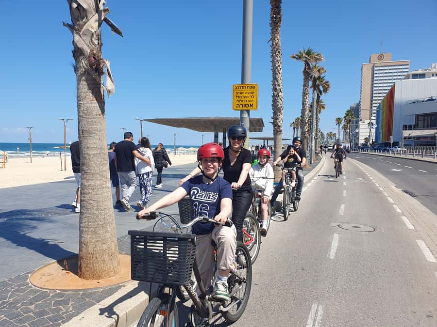 Tel Aviv: Private Bike Tour - Neve Tzedek, Tel Aviv’s bohemian side