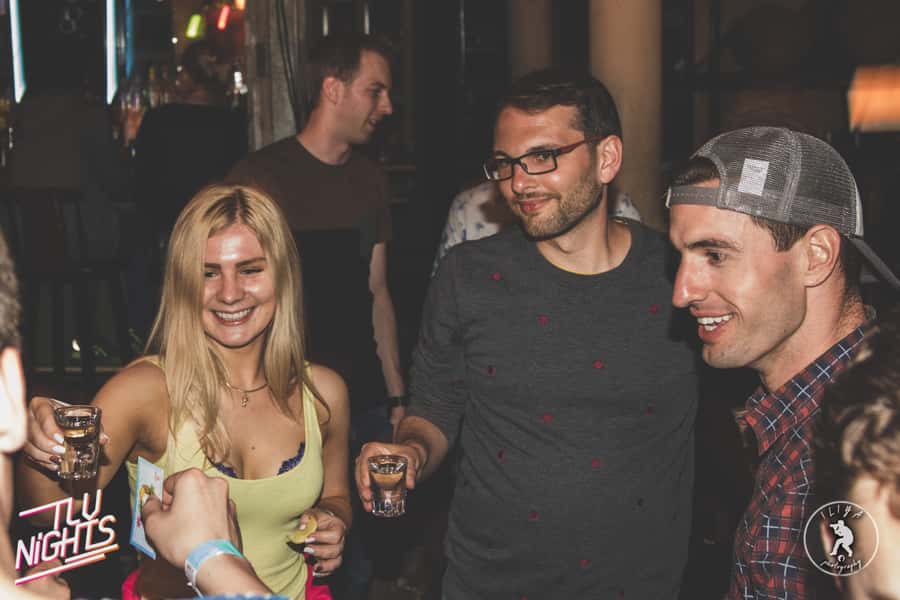 Tel Aviv: Pub Crawl with 4 Stops and Free Shots - Stop two: a different sound and setting
