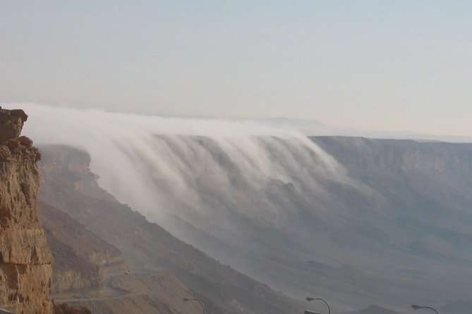The Ramon Crater and rappelling package tour - an exciting combo tour. - Choosing between an Acacia tree and a Neolithic site