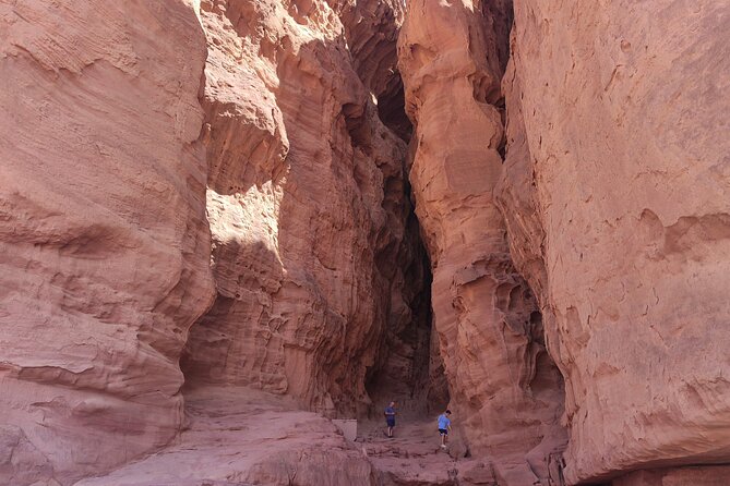 Timna park Jeep tour adventure - Mushroom rocks and the short adventure element