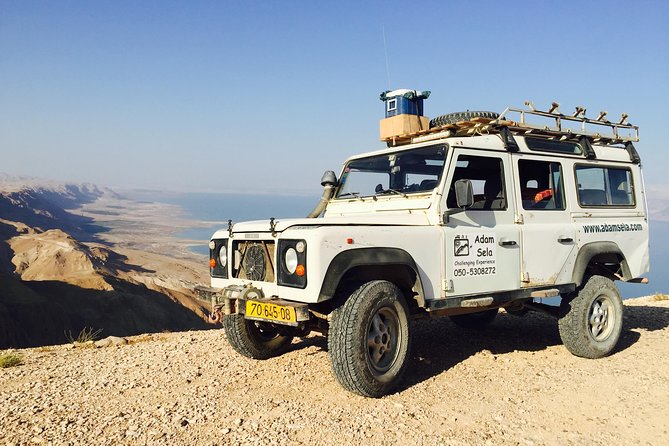 Two hour guided jeep tour in to and around the Ramon crater - Starting at Mitzpe Ramon and descending into the makhtesh